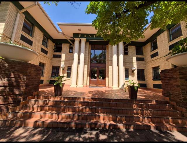 549M² OFFICE TO LET IN SUNNINGHILL